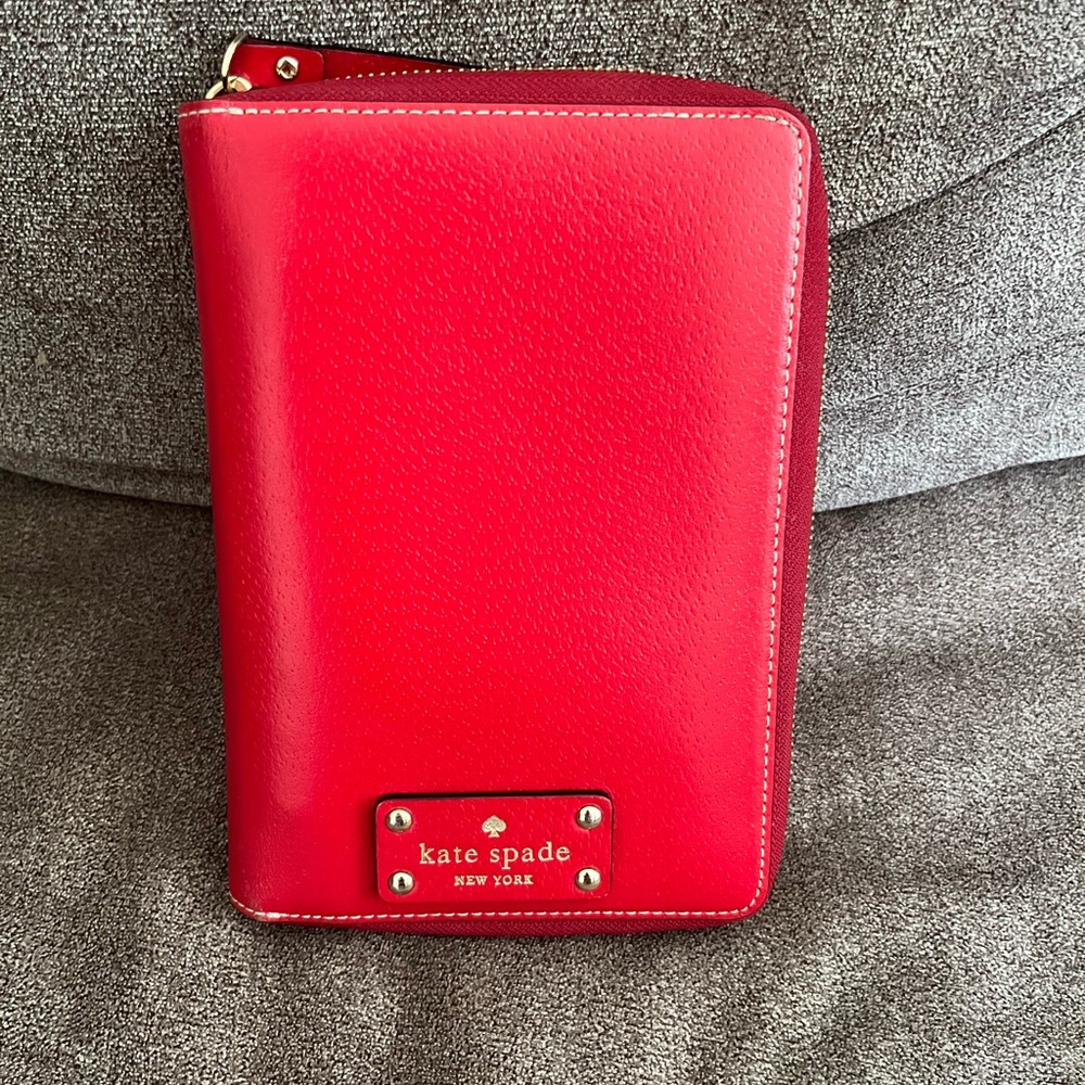 Rare: Kate Spade Zip Planner Organizer Pillbox Red Wellesley